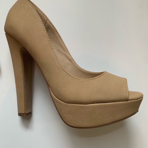 Natural faux leather peep toe platform pumps - Picture 3 of 4